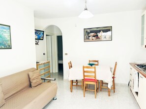 Fernseher, Kamin
