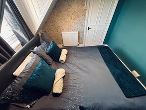 Casa | 3 quartos, Wi-Fi de cortesia, roupa de cama