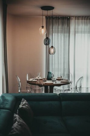 Apartment, Smoking | 3 bedrooms