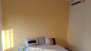 Room - Colibri (Niaga)