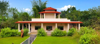 Lemon Tree Wildlife Resort Kanha