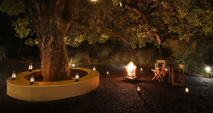 Lemon Tree Wildlife Resort Kanha