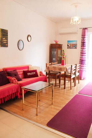 Apartment | 1 bedroom - Santa Barbara s Cute Apartment (Kalamata)