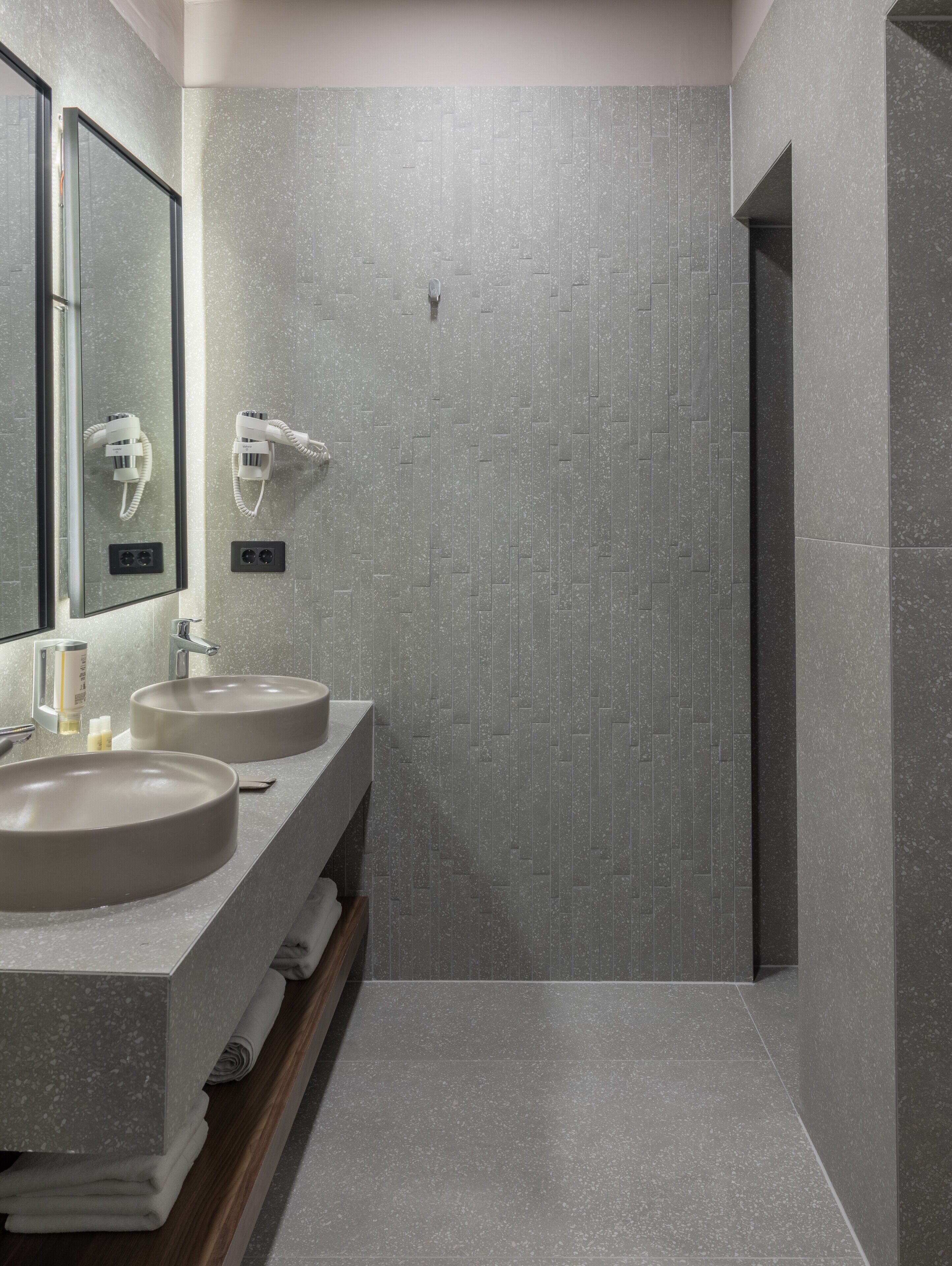 Photo - Hotel Square by MARGO