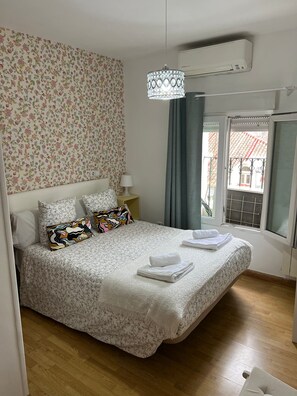 Double Room, Private Bathroom | Free WiFi, bed sheets - New Dream Madrid (Madrid)