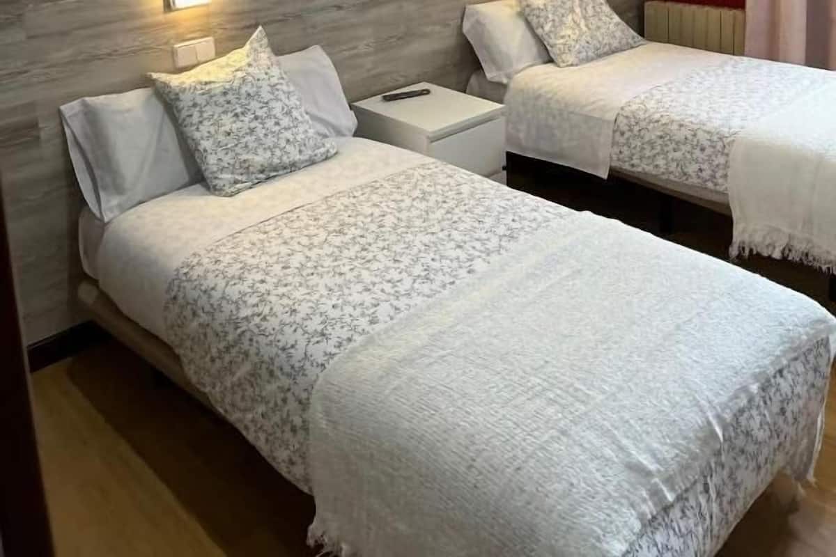Wifi gratis y ropa de cama