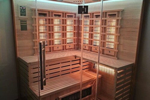 Luxuri√∂se Wohnung am Flussufer mit Infrarotsauna