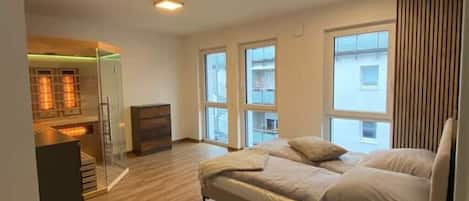2 bedrooms, iron/ironing board, travel crib, free WiFi