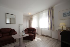 Tremannsrom | Oppholdsområde | Flatskjerm-TV