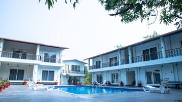 15 piscinas al aire libre