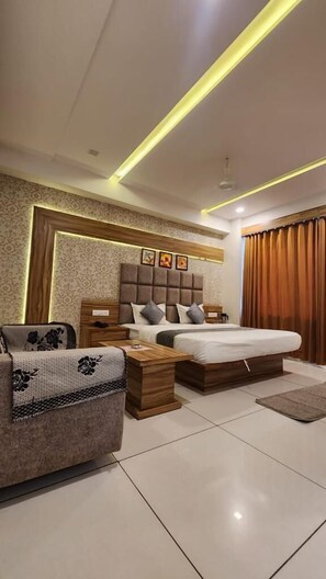 Classic Double Room | Desk, free WiFi