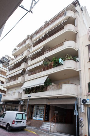 Front of property - Vironas Delight 1Bd Apt w Lovely Balcony (Vyronas)