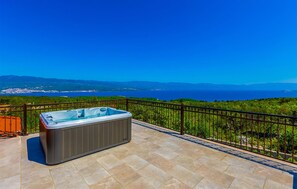 Idromassaggio all'aperto