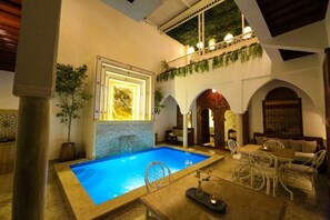 Pool - Riad OUM B&B (Sidi Abdallah Ghiat)