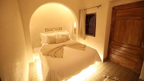 Romantic Double Room | Desk, soundproofing, WiFi (free) - Riad OUM B&B (Sidi Abdallah Ghiat)