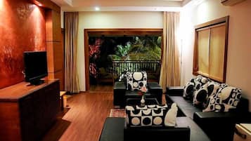 Suite de luna de miel | Área de sala de estar