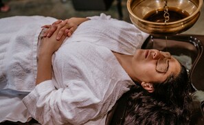 Sauna, tina de hidromasaje, baño de vapor y aguas termales