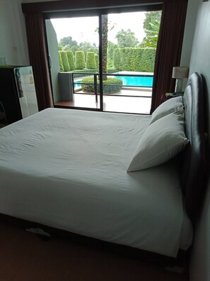 Habitación básica, 1 habitación, para no fumadores, junto a la alberca | Vista desde la habitación