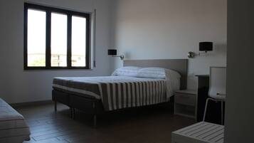 1 chambre, fer et planche Ă repasser, accĂšs Internet