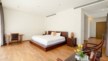 Luxury Villa, 5 Bedrooms, Garden View | 5 bedrooms, premium bedding, blackout drapes, soundproofing