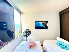 2 室のベッドルーム、アイロン / アイロン台、WiFi、ベッドシーツ