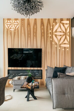 Televisión de pantalla plana, chimenea