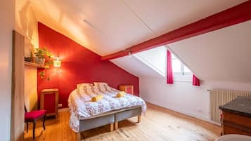 2 chambres, lit parapluie, Wi-Fi gratuit, draps fournis