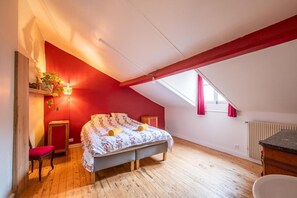 2 chambres, lit parapluie, Wi-Fi gratuit, draps fournis