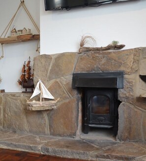 Interior - Kalypso House is only yards away from the Sand Dunes of Camber! 🏡🏖️ (Camber)