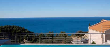 別墅, 吸煙房 | 外觀