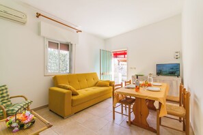 Dining - Villetta Belvedere 400 Meters From Sea (Porto Cesareo)