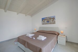 5 chambres, Wi-Fi gratuit, draps fournis