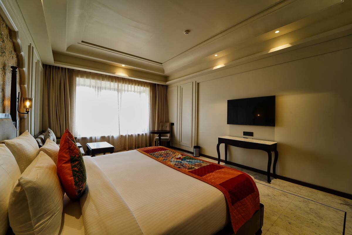 ห้องดีลักซ์ดับเบิล | ตู้นิรภัยในห้องพัก, ผ้าม่านกันแสง, เตารีด/โต๊ะรีดผ้า, Wi-Fi ฟรี