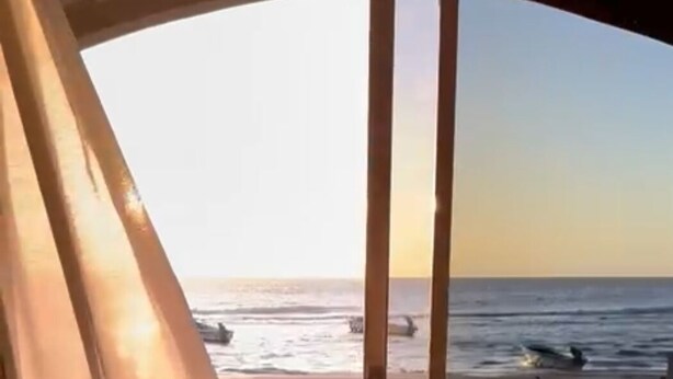 Interior - Bri's On The Beach (Treasure Beach)