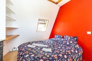 1 camera, una scrivania, ferro/asse da stiro, Wi-Fi gratuito