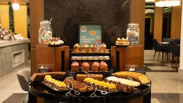 Colazione a buffet a pagamento, servita tutte le mattine