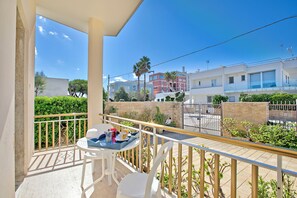 Outdoor dining - Villa Grazia on the seaside (Melendugno)
