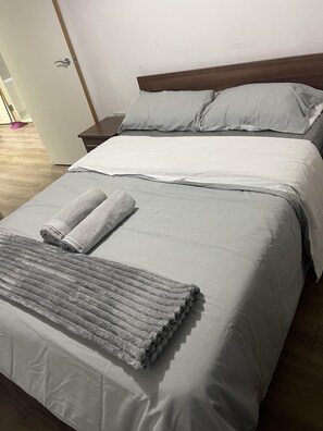 アパートメント | 2 室のベッドルーム、WiFi (無料)、ベッドシーツ