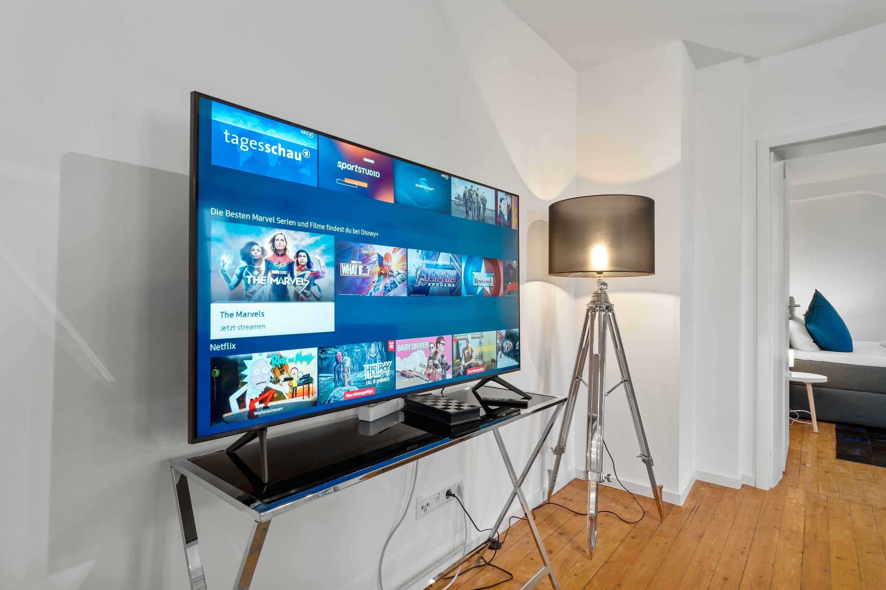 2 bedrooms, desk, iron/ironing board, WiFi