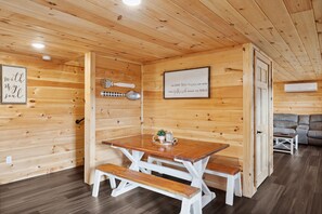 Cabin, 2 Bedrooms | Dining
