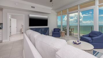 Condo, 3 quartos | Área de estar