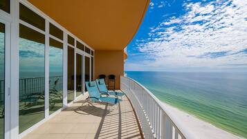 Apartment, 4 Schlafzimmer | Terrasse/Patio