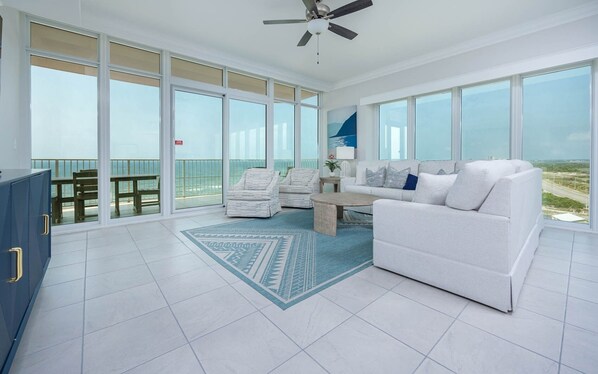 Living area - Phoenix Gulf Towers 901 4 Bedroom Condo (Orange Beach)