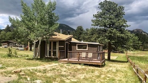Exterior - Eagle Cliff Retreat - Hot Tub, Wildlife, & Views (22-RES0263) SALE! (Estes Park)