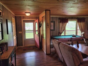 Games room - Ranch House on 750 acres near Niangua River (Tunas)