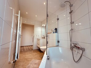 Hair dryer, towels - 90 m² I Idyllic I At home I For a beautiful view (Dortmund)