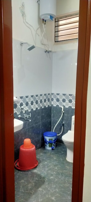 Deluxe Double Room | Bathroom