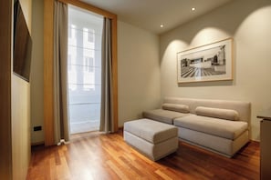 Suíte luxo | Área de estar | Smart TV 50 polegadas com canais digitais