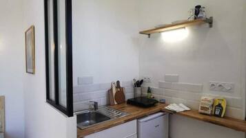 Micro-ondes, plaque de cuisson