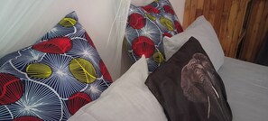 1 bedroom, WiFi, bed sheets